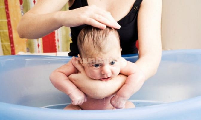 Cần Tìm 1 Người Giúp Việc Nhà,1 Người Giữ Trẻ,1 Chăm Bà Làm Ăn Ở Lại .