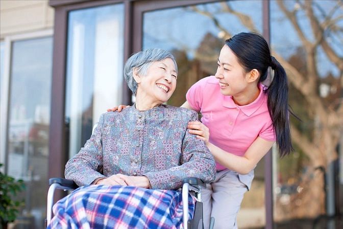 Tìm người chăm bà, lương 9tr, làm lâu dài